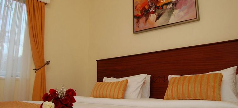 Hotel Pride Inn Lantana Suites:  NAIROBI
