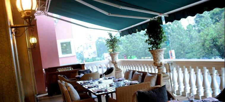 Hotel Villa Rosa Kempinski:  NAIROBI