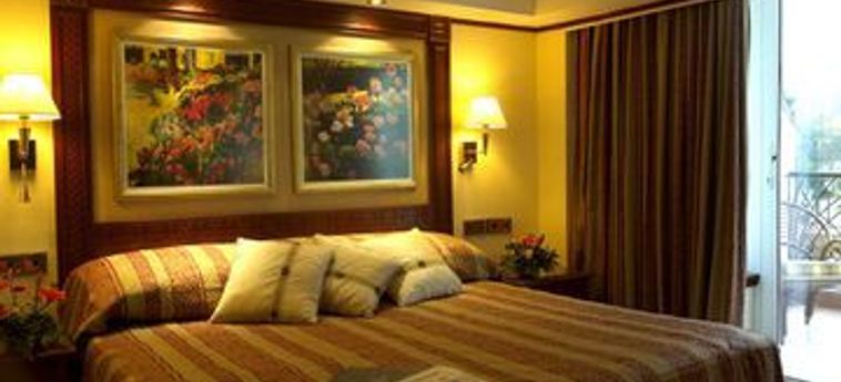 Hotel Nairobi Serena:  NAIROBI