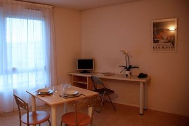 Hotel Appart'hôtel La Maison Des Chercheurs Nancy: Photo 