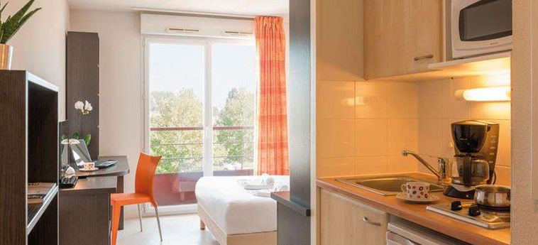 Hotel Appart'city Nantes Saint Herblain:  NANTES