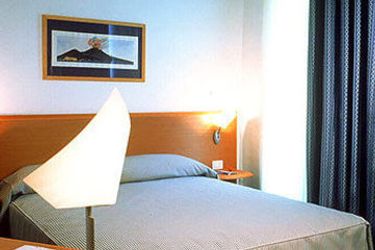 Hotel Ibis Styles Napoli Garibaldi:  NAPLES AND SURROUNDINGS
