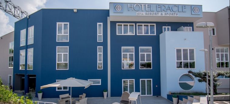 Hotel Eracle:  NAPLES AND SURROUNDINGS