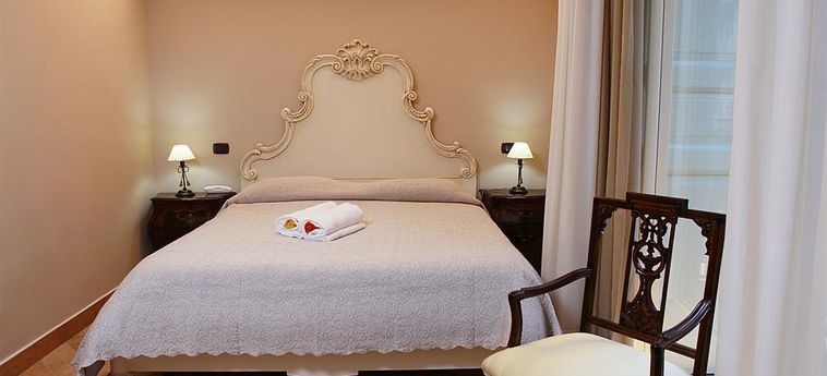 Hotel Lanfipe Palace:  NAPLES AND SURROUNDINGS