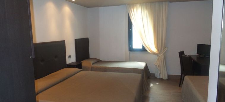 Bns Hotel Francisco:  NAPLES AND SURROUNDINGS