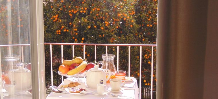 Bed And Breakfast Napoletando:  NAPLES AND SURROUNDINGS