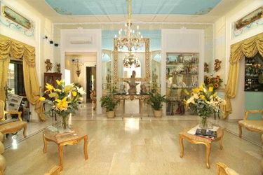 Hotel Art Resort Galleria Umberto:  NAPLES AND SURROUNDINGS
