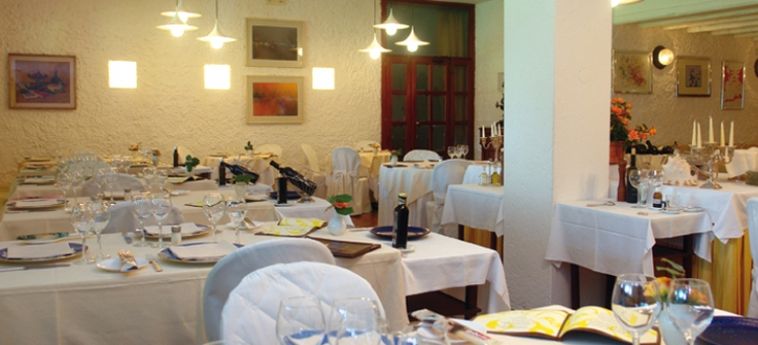 Hotel Della Baia:  NAPLES AND SURROUNDINGS