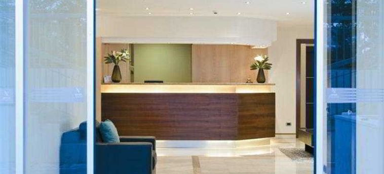 Suites & Residence Hotel:  NAPLES AND SURROUNDINGS