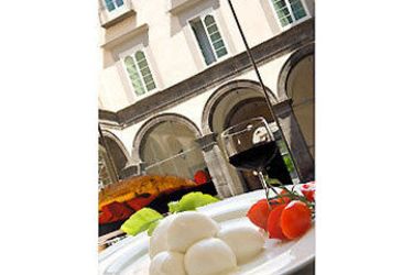 Hotel Palazzo Caracciolo:  NAPLES AND SURROUNDINGS