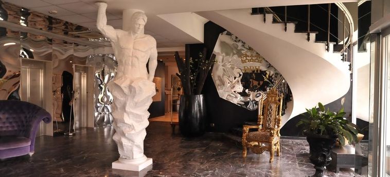 Hotel Domizia Palace:  NAPLES AND SURROUNDINGS