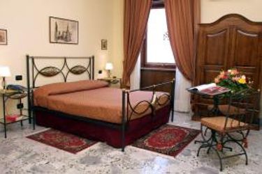 Hotel Sant’Eligio:  NAPLES AND SURROUNDINGS