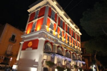 Hotel Ferdinando Ii:  NAPLES AND SURROUNDINGS