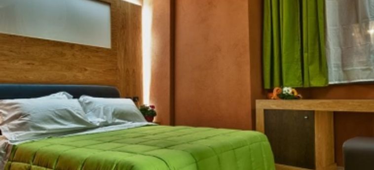 Hotel Angioino & Spa:  NAPLES ET ENVIRONS