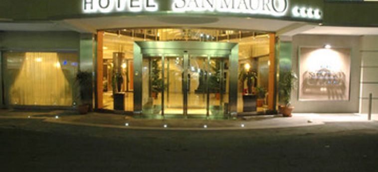 Hotel San Mauro:  NAPLES ET ENVIRONS