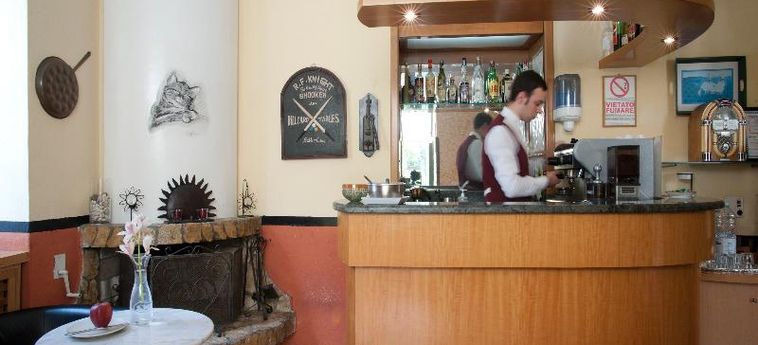 Hotel Villa Medici:  NAPLES ET ENVIRONS