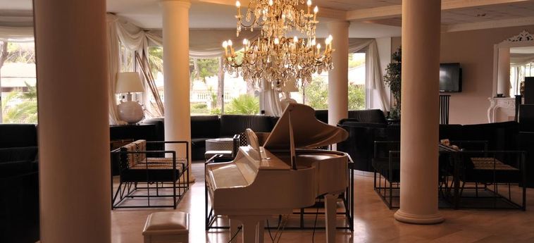 Hotel Domizia Palace:  NAPLES ET ENVIRONS