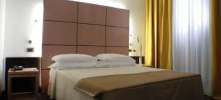 Hotel Cimarosa:  NAPLES ET ENVIRONS