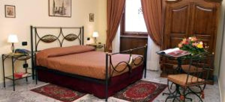 Hotel Sant’Eligio:  NAPLES ET ENVIRONS