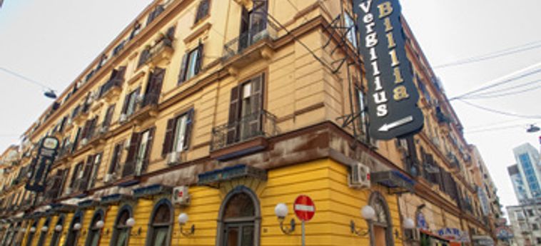 Hotel Vergilius Billia:  NAPOLES Y ALREDEDORES