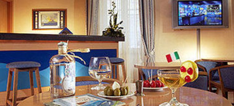 Hotel Ibis Styles Napoli Garibaldi:  NAPOLES Y ALREDEDORES