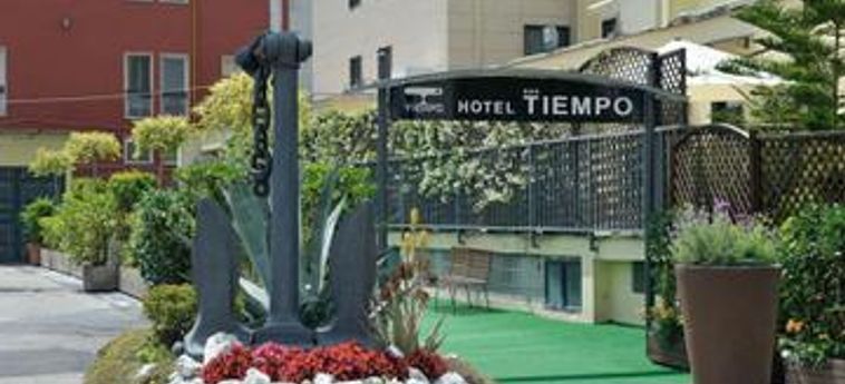 Hotel Tiempo:  NAPOLES Y ALREDEDORES
