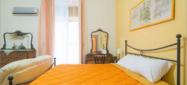 Bed And Breakfast Casa Mariella:  NAPOLES Y ALREDEDORES