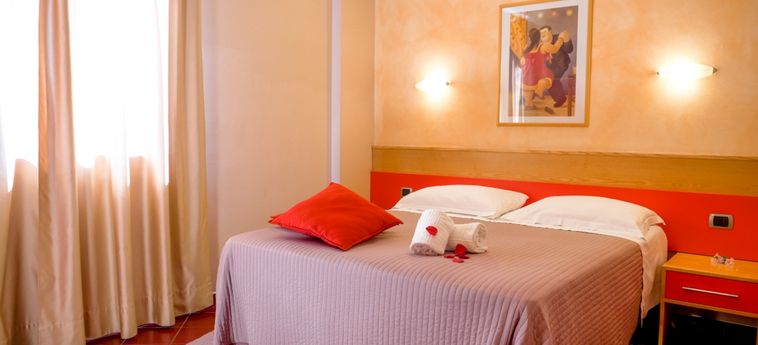 Hotel Diana Pompei:  NAPOLES Y ALREDEDORES