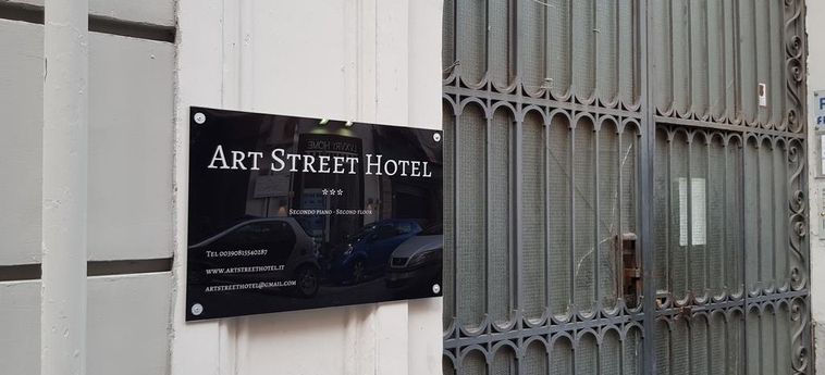 Art Street Hotel:  NAPOLES Y ALREDEDORES
