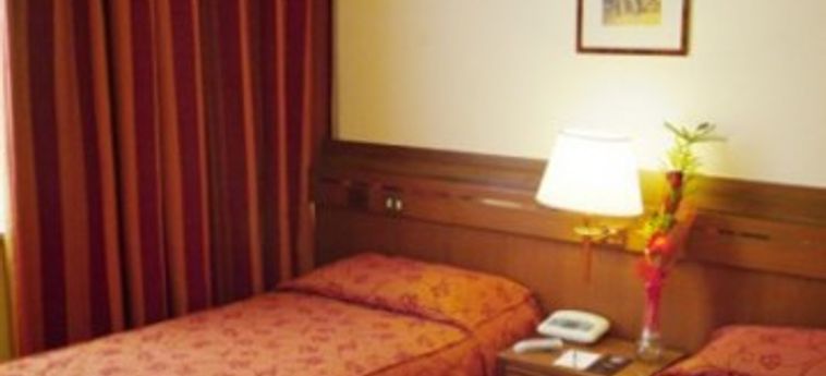 Hotel Augustus:  NAPOLES Y ALREDEDORES
