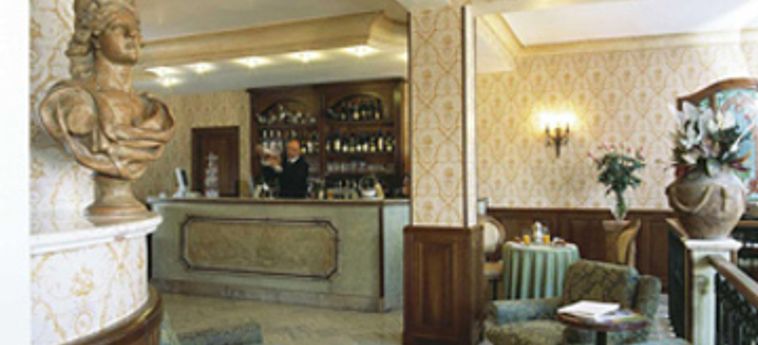 Hotel Il Gabbiano:  NAPOLES Y ALREDEDORES