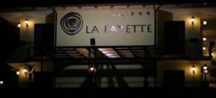 Hotel La Fayette:  NAPOLES Y ALREDEDORES