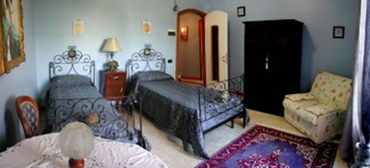 Hotel Bed & Breakfast La Villa Pompeiana Antica:  NAPOLI E DINTORNI