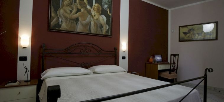 Hotel Villa Rocla:  NAPOLI E DINTORNI