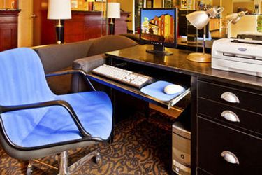 Holiday Inn Express Hotel & Suites Nashville-I-40&i-24(Spence Ln):  NASHVILLE (TN)