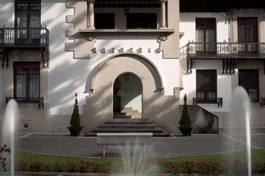 Hotel Palacio Arias:  NAVIA
