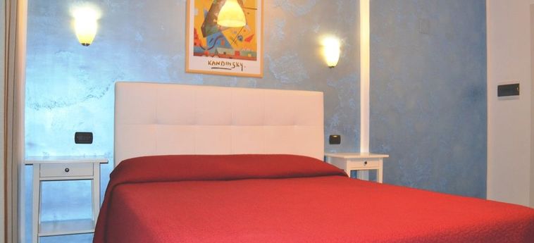 Hotel Diana Inn Accomodations:  NEAPEL UND UMGEBUNG