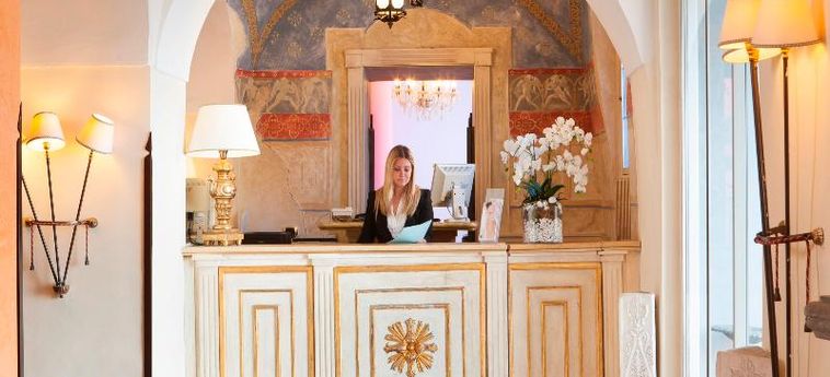Hotel San Francesco Al Monte:  NEAPEL UND UMGEBUNG