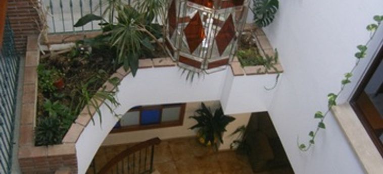 Hotel Hostal La Ermita:  NERJA - COSTA DEL SOL