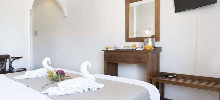 Hotel Toboso Chaparil:  NERJA - COSTA DEL SOL