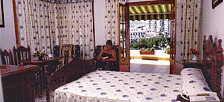 Hotel Jose Cruz Playa Burriana Nerja - Costa Del Sol: Foto 