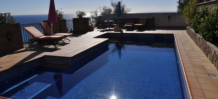 Hotel Welcome Inn Nerja Nerja - Costa Del Sol: Foto 