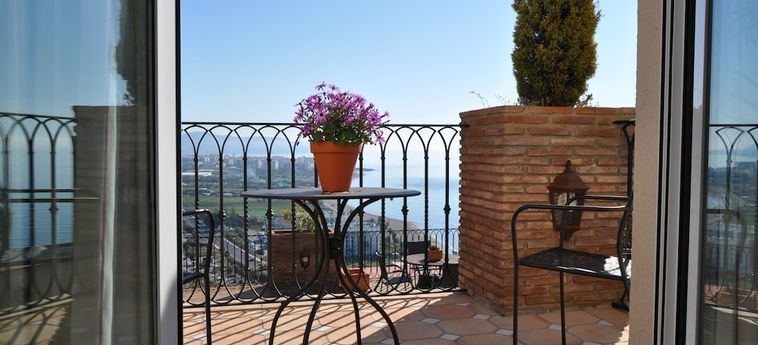 Hotel Welcome Inn Nerja Nerja - Costa Del Sol: Foto 