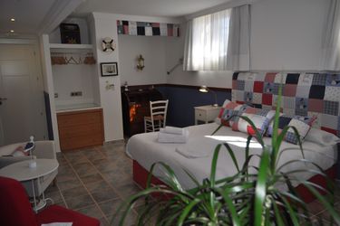 Hotel Welcome Inn Nerja Nerja - Costa Del Sol: Photo 