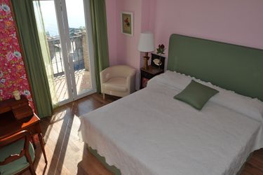Hotel Welcome Inn Nerja Nerja - Costa Del Sol: Photo 