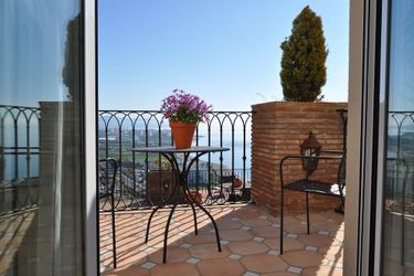 Hotel Welcome Inn Nerja Nerja - Costa Del Sol: Photo 