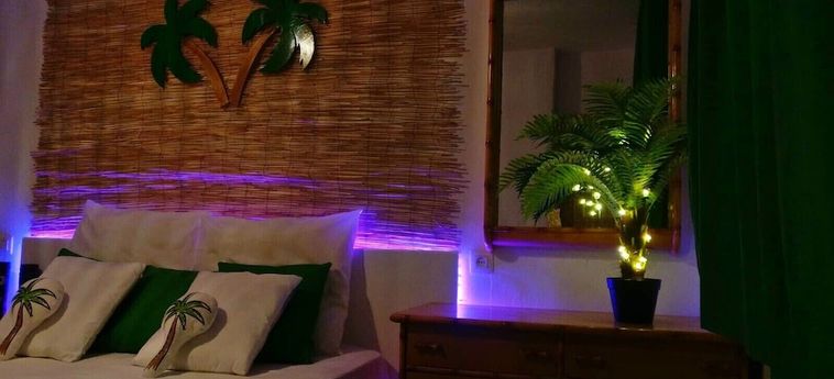 Wonder Rooms Nerja Guest House Nerja - Costa Del Sol: Foto 