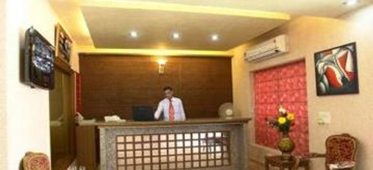 Hotel Indira International Inn:  NEW DELHI
