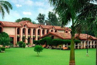 Hotel Ashok Country Resort:  NEW DELHI