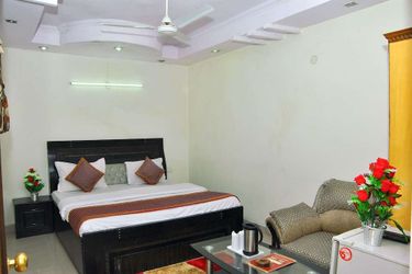 Hotel Royal Holidays  New Delhi: Photo 
